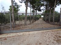 Chalet with 4 hectares productive olive land.