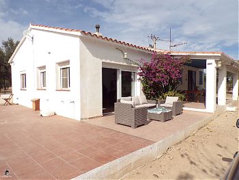  **UNDER OFFER** Lovely country house in Jesus, Tortosa